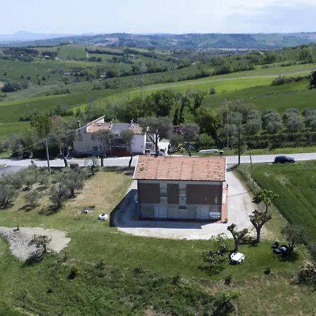 Il Trebbiatore Guest house San Costanzo