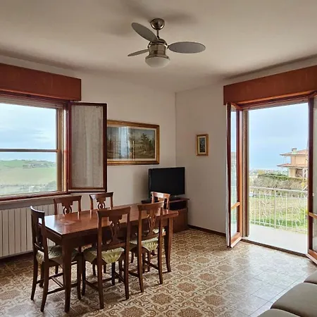 Il Trebbiatore בית הארחה